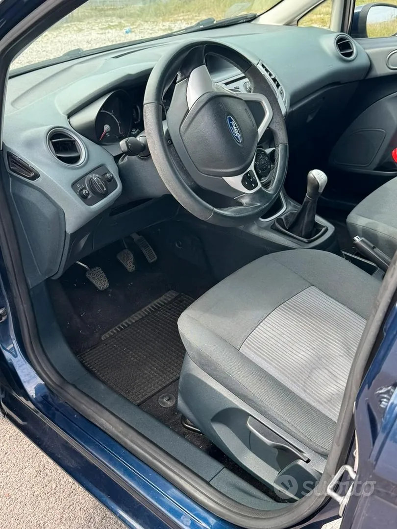 Ford Fiesta 2011 photo 5