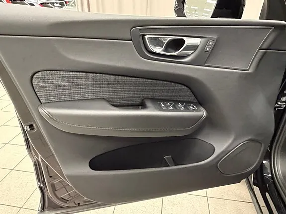 Volvo Xc60 2025 photo 4