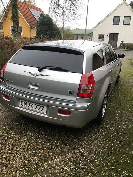 Chrysler 300C 2007 photo 2