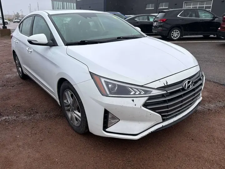 Hyundai Elantra 2020 photo 3