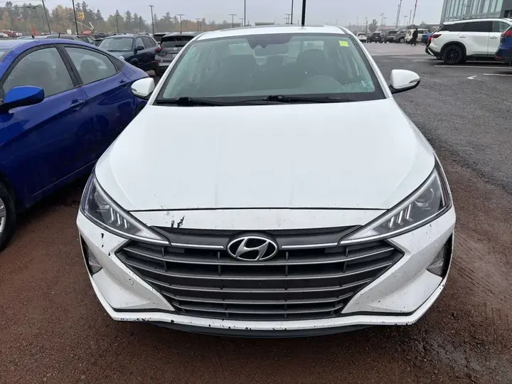 Hyundai Elantra 2020 photo 2