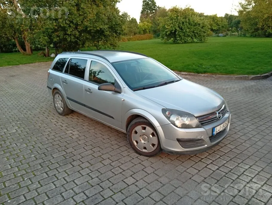 Opel Astra 2005 photo 2