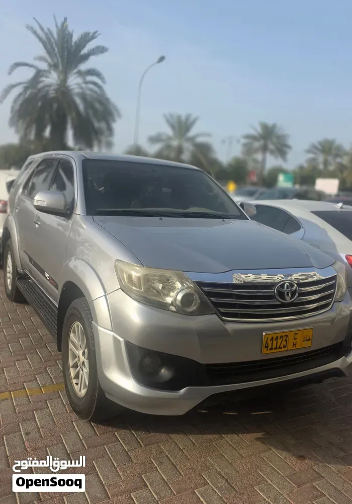 Toyota Fortuner 2013 photo 5