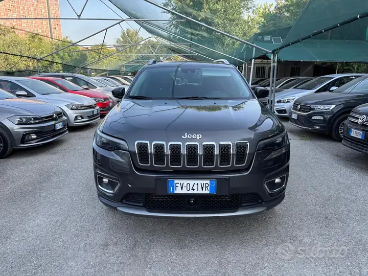 Jeep Cherokee 2019 photo 2
