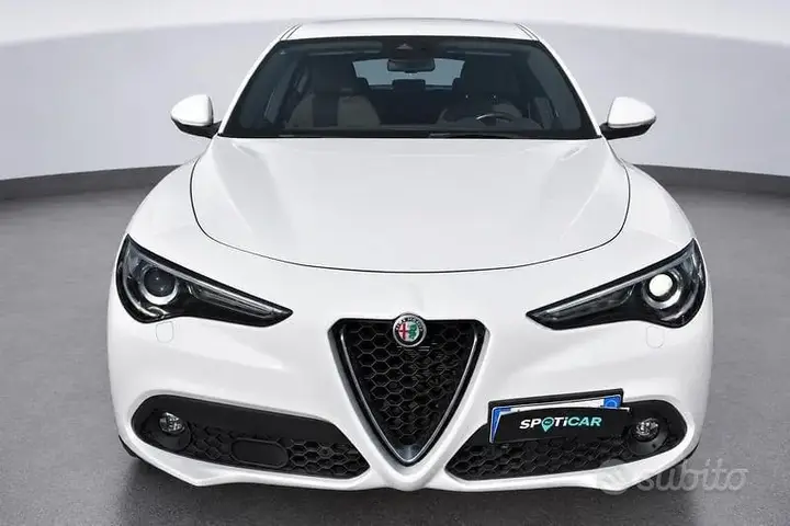 Alfa Romeo Stelvio 2022 photo 2