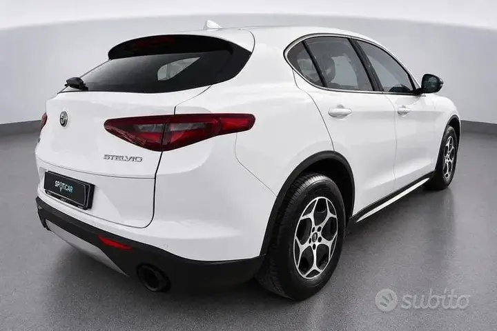 Alfa Romeo Stelvio 2022 photo 4