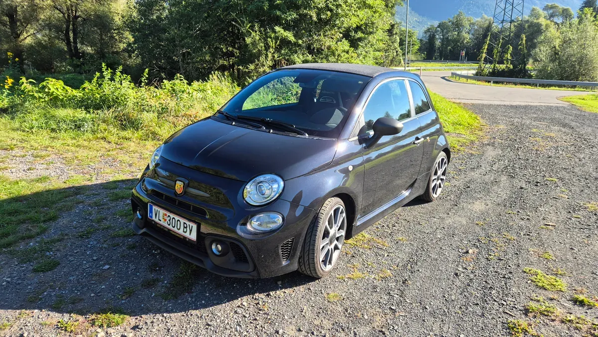 Abarth 500 2023 photo 2