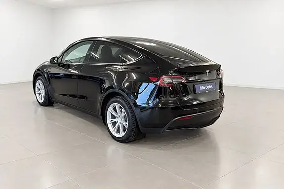 Tesla Model Y 2021 photo 2