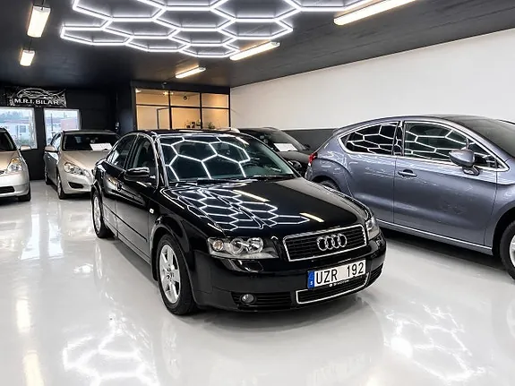 Audi A4 2004 photo 3