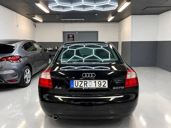Audi A4 2004 photo 5