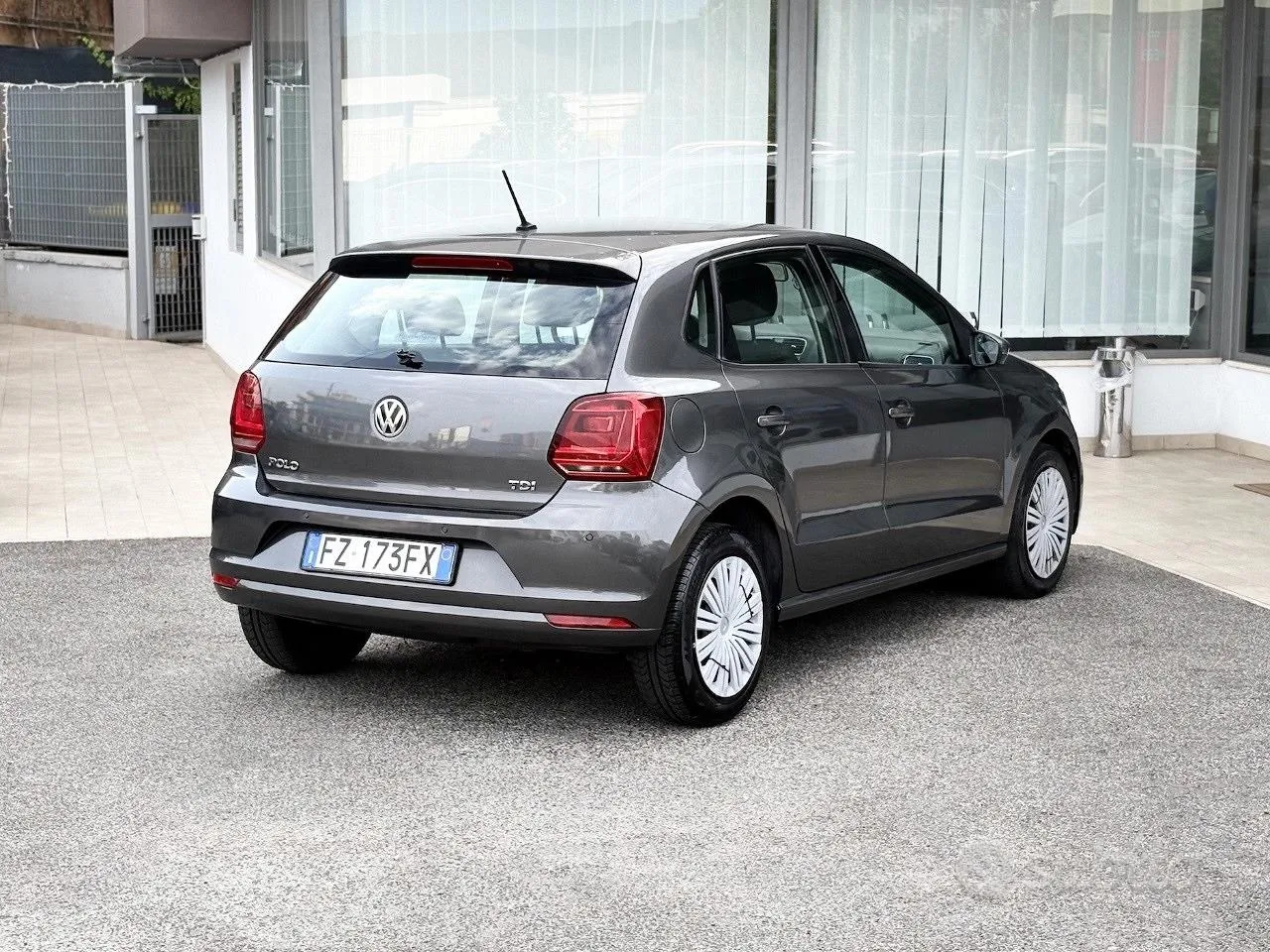 Volkswagen Polo 2015 photo 5