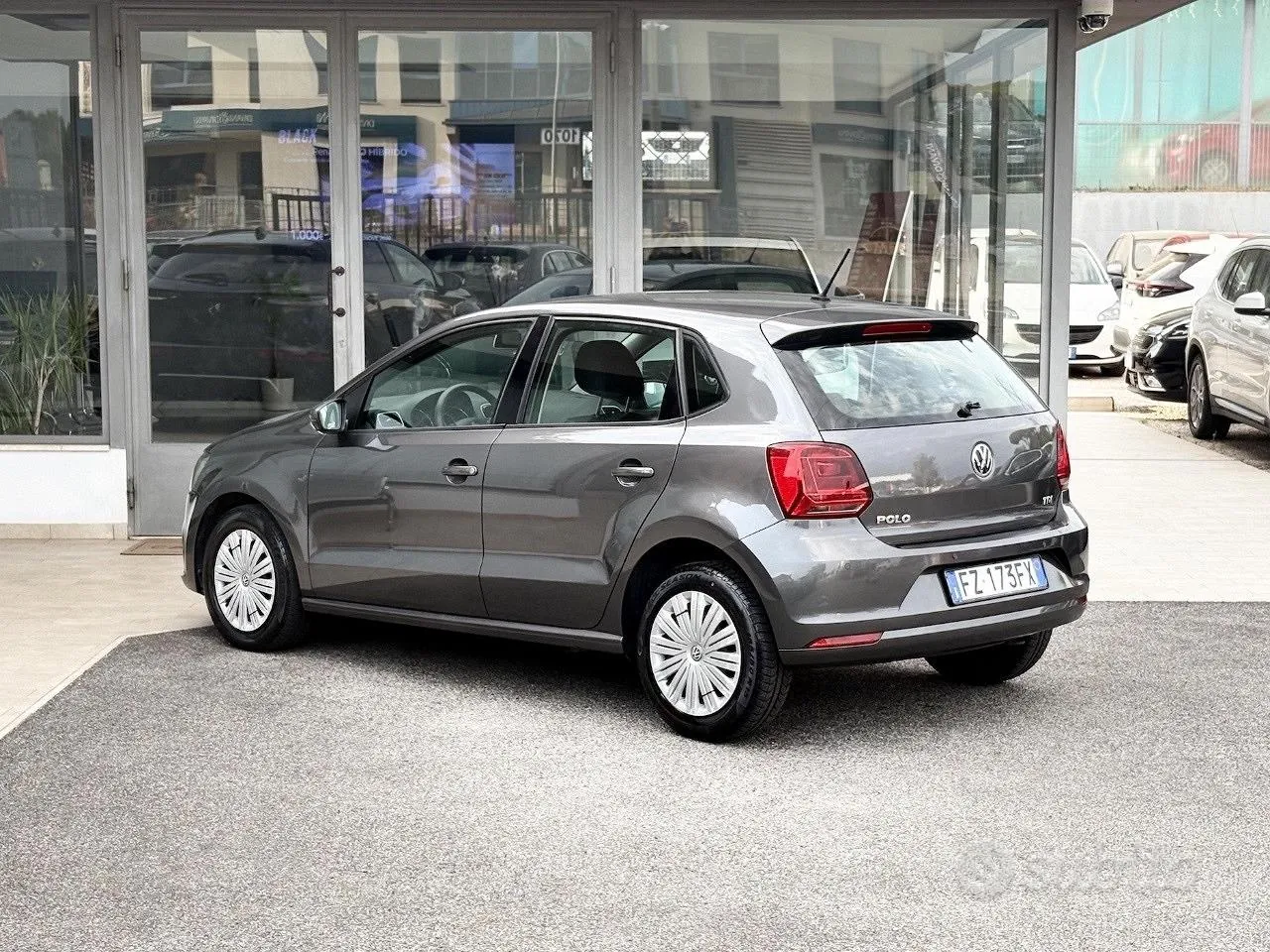 Volkswagen Polo 2015 photo 4
