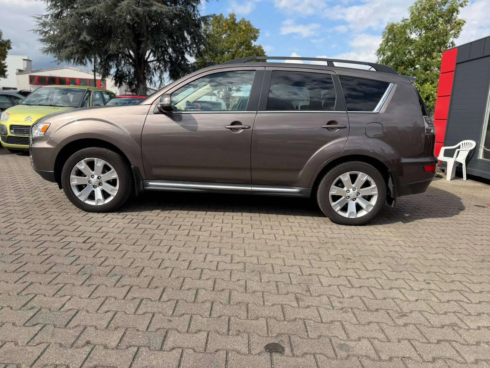 Mitsubishi Outlander 2011 photo 3