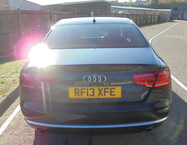 Audi A8 2013 photo 4