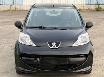 Peugeot 107 2008 photo 2