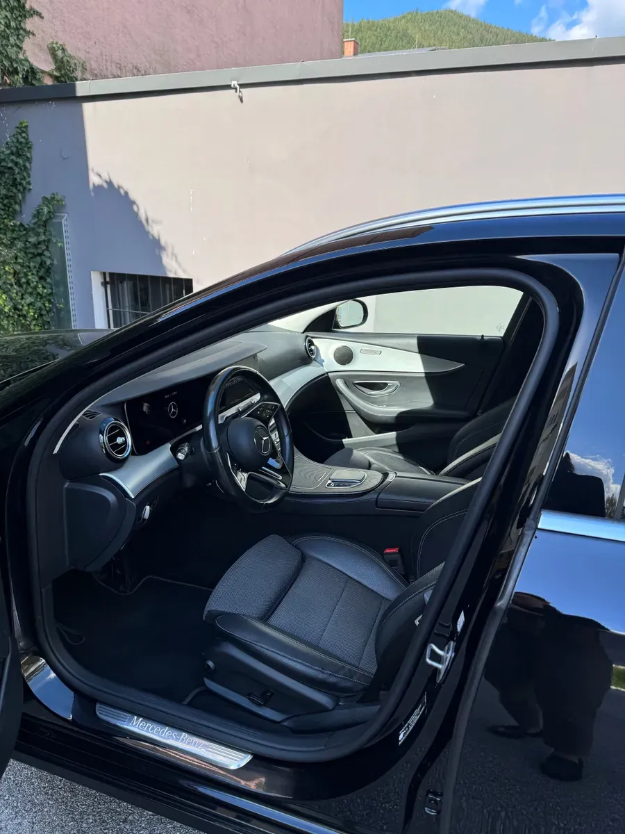 Mercedes-Benz E-Class 2021 photo 3