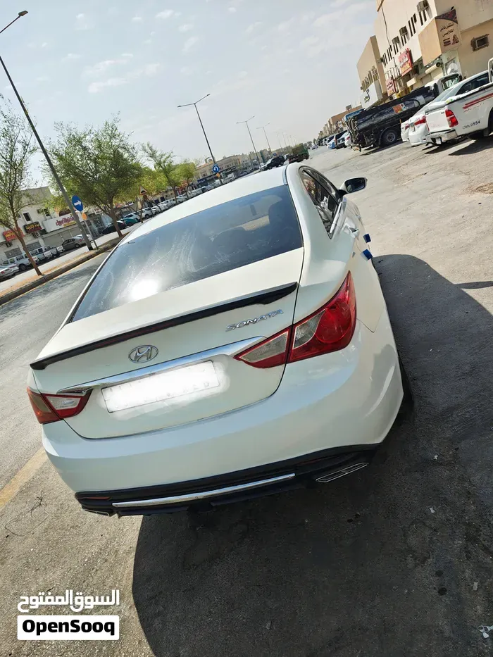 Hyundai Sonata 2011 photo 3