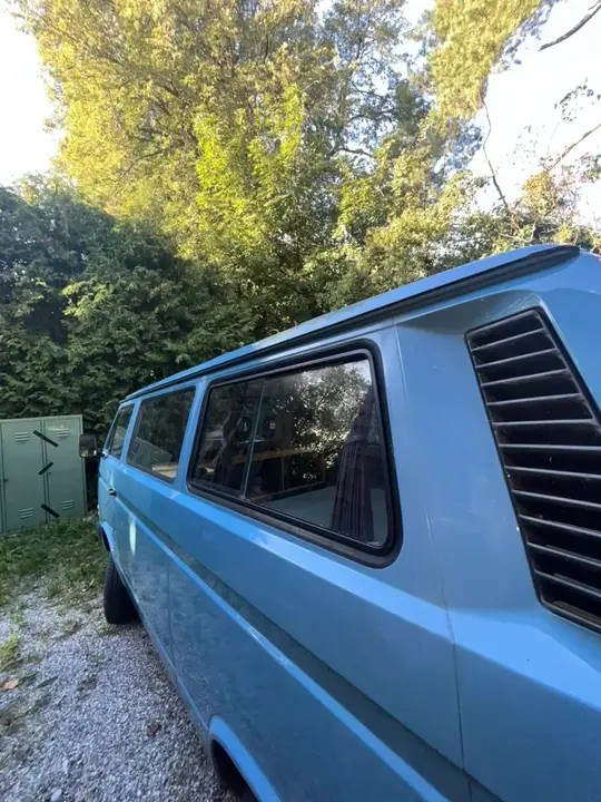 Volkswagen T3 1985 photo 2