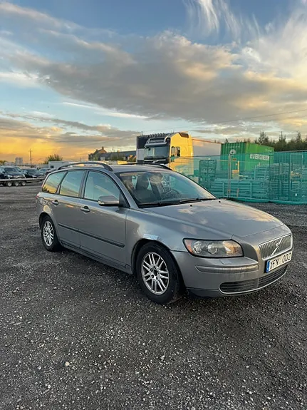 Volvo V50 2006 photo 2