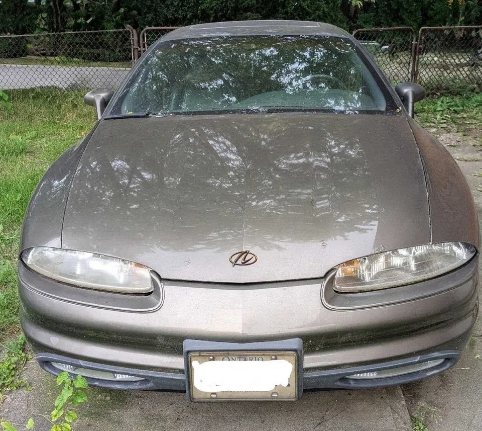 Oldsmobile Aurora