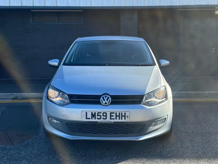 Volkswagen Polo 2009 photo 2