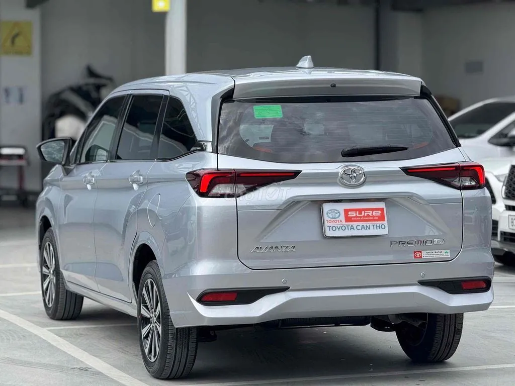 Toyota Avanza Premio 2023 photo 4