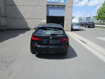 BMW 116I Advantage 2021 photo 3