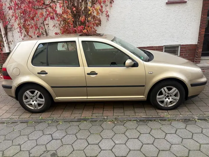 Volkswagen Golf 4