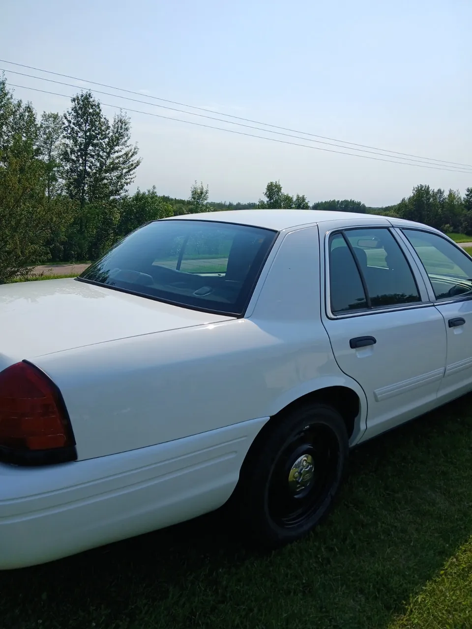 Ford Crown Victoria 2010 photo 5
