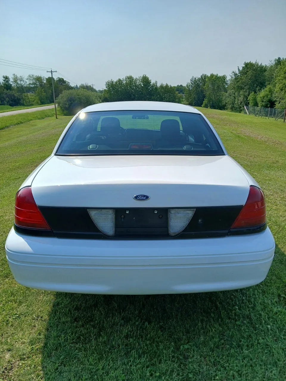 Ford Crown Victoria 2010 photo 4