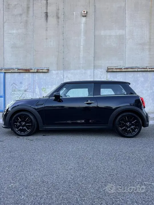 Mini Cooper 2022 photo 2