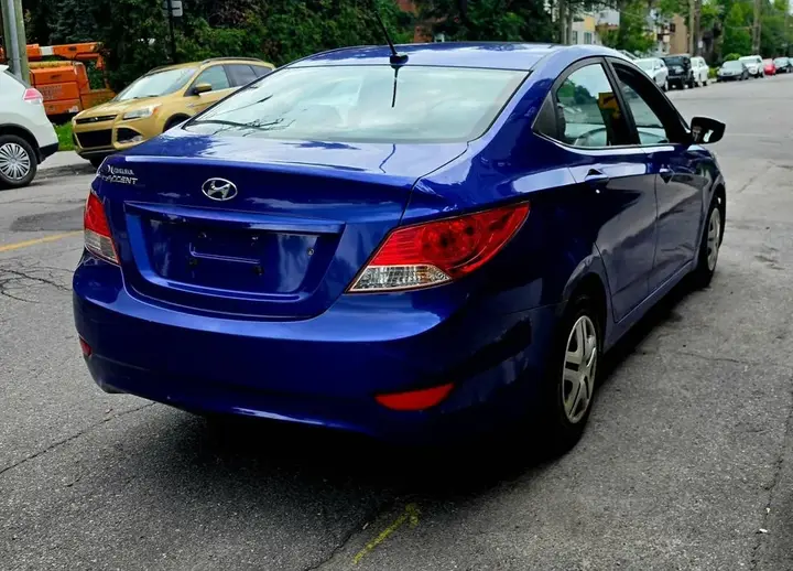 Hyundai Accent 2013 photo 3