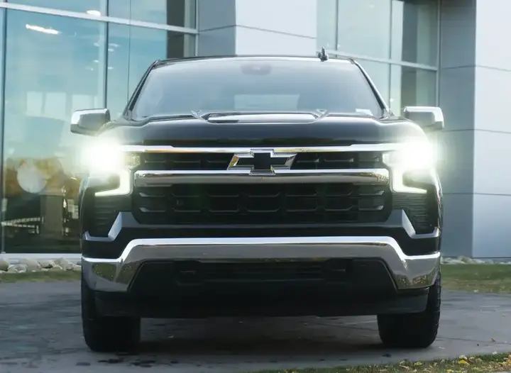 Chevrolet Silverado 1500 2026 photo 2