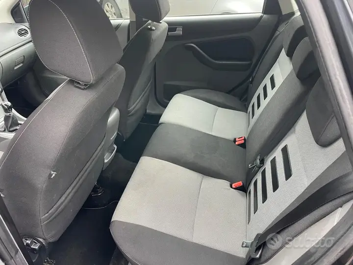 Ford Focus 2009 photo 5