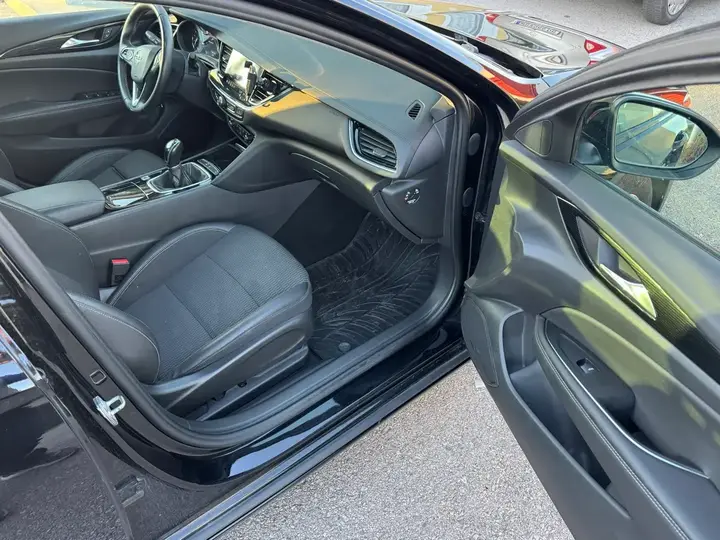 Opel Insignia 2019 photo 3
