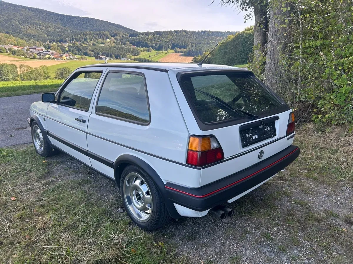 Volkswagen Golf 1989 photo 3