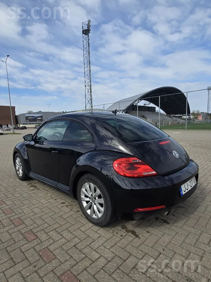Volkswagen Beetle 2011 photo 2