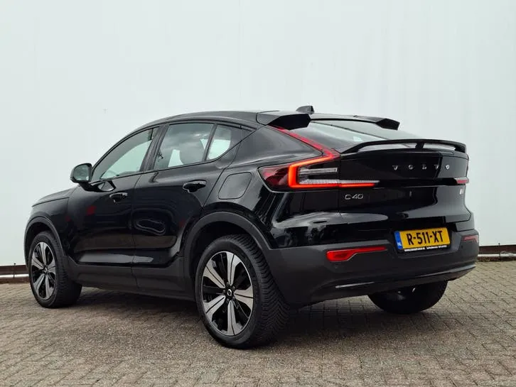 Volvo C40 2022 photo 2