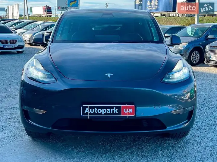 Tesla Model Y 2021 photo 2