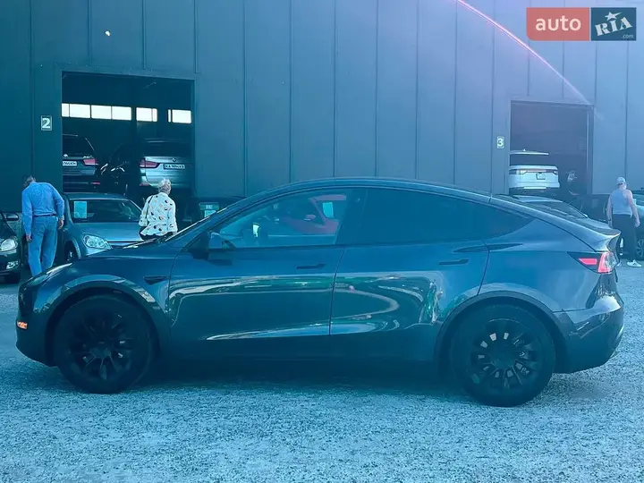 Tesla Model Y 2021 photo 5