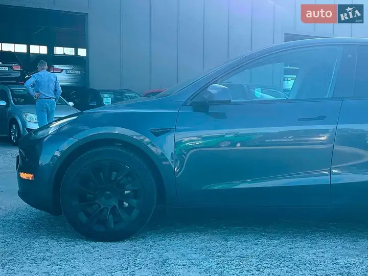 Tesla Model Y 2021 photo 4