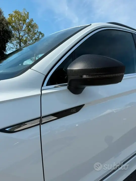 Volkswagen Tiguan 2021 photo 2