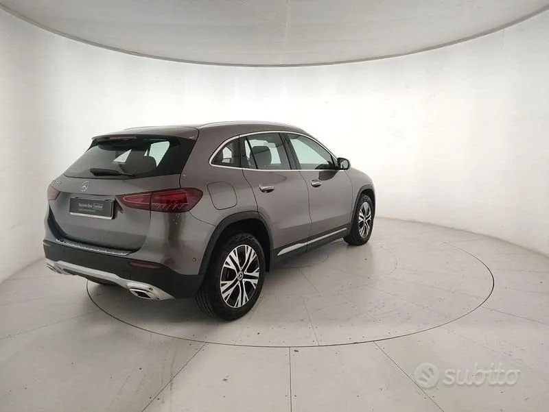 Mercedes-Benz Gla 2023 photo 4