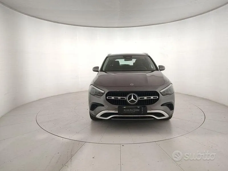 Mercedes-Benz Gla 2023 photo 2