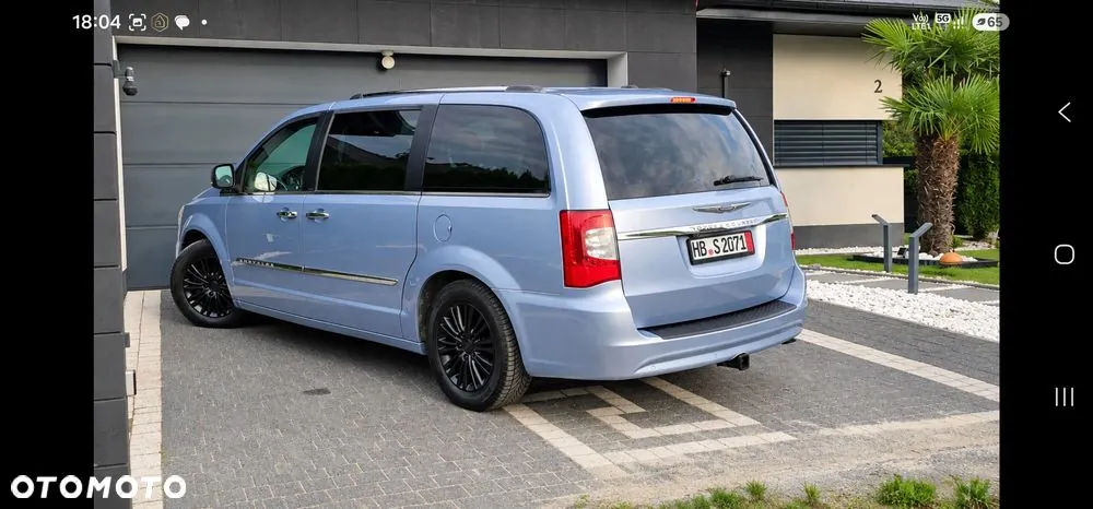 Chrysler Town & Country 2013 photo 5
