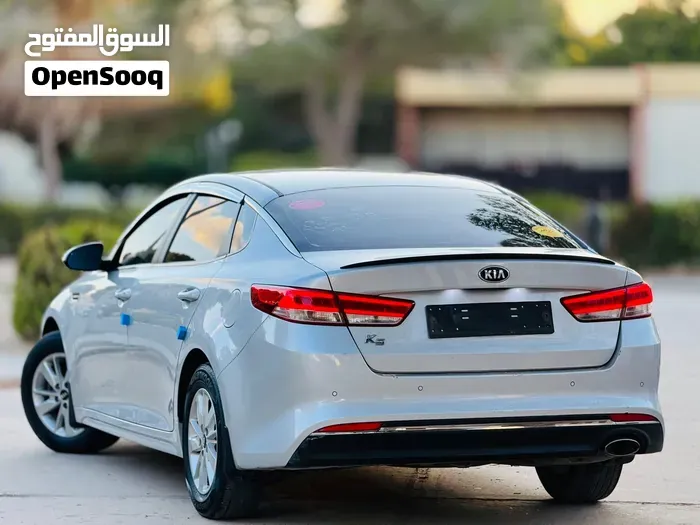 Kia Optima 2017 photo 2