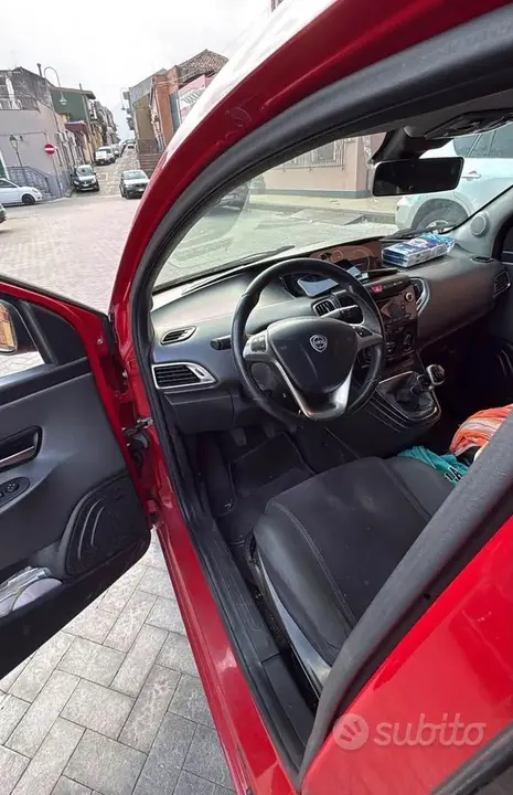 Lancia Ypsilon 2014 photo 4