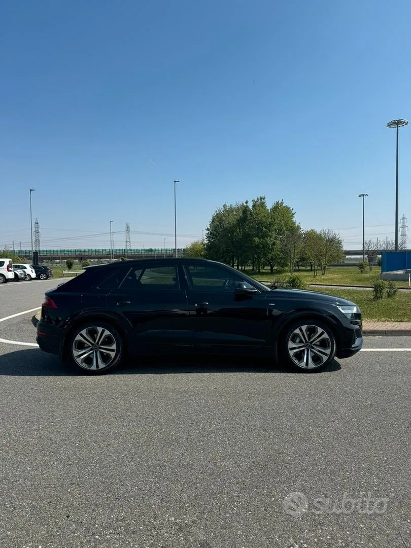 Audi Q8 2019 photo 2