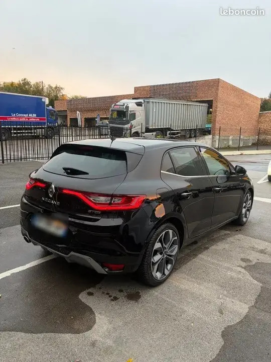 Renault Megane 2016 photo 2