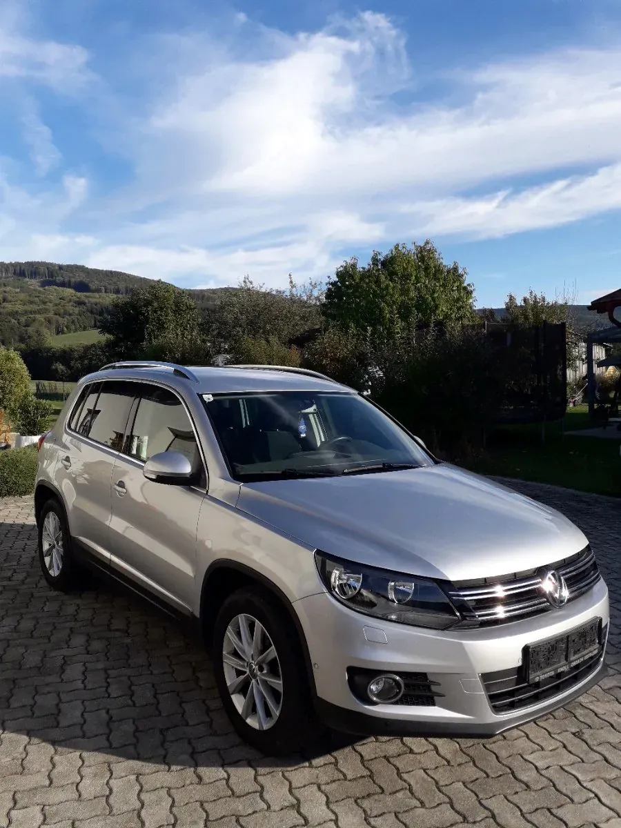 Volkswagen Tiguan 2012 photo 2
